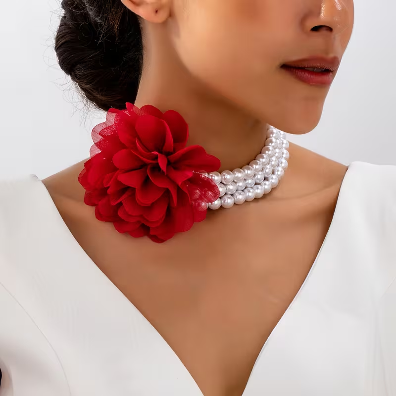 Necklaces - A fashionable and elegant multi-color beaded