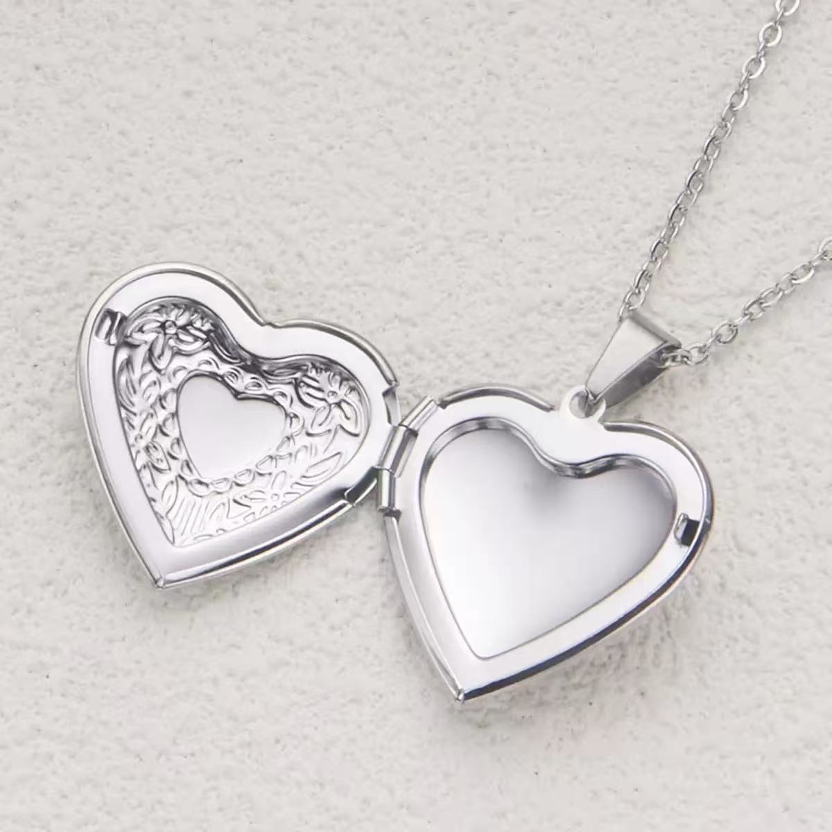 Romantic Heart Locket Pendants - Heart Locket Necklace Photo 评论和价格