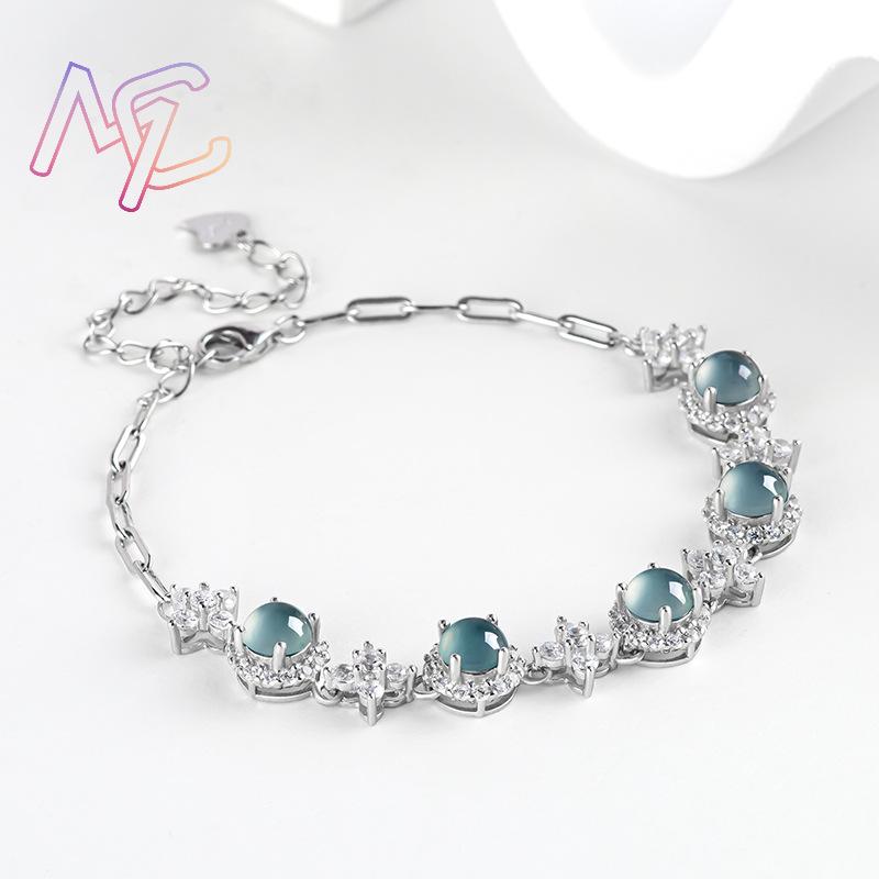 Blue Myanmar Jadeite Bracelet  - Bracelets 评论和价格
