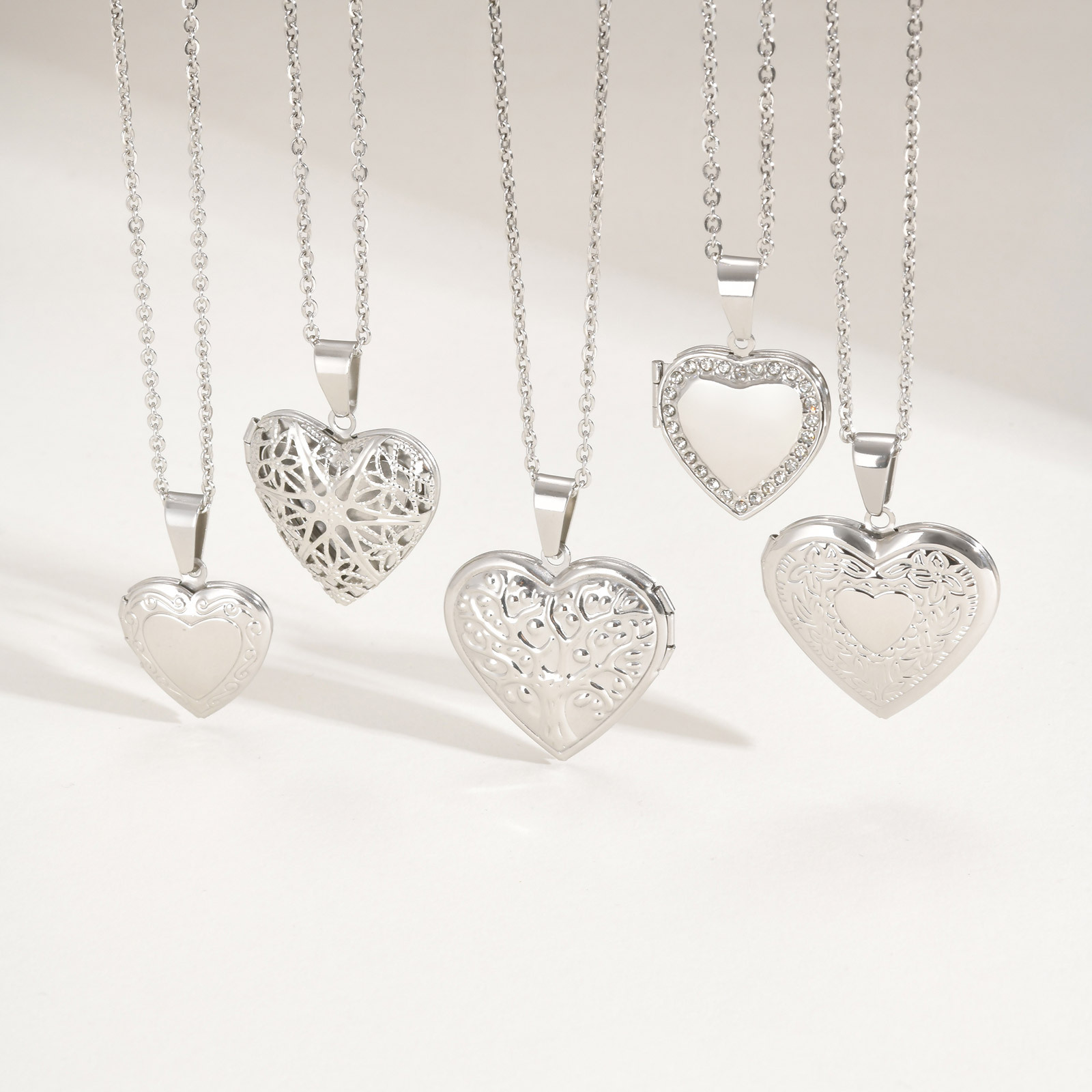 Vnox Never Fade Silver Color S - Heart Locket Necklace Photo 评论和价格